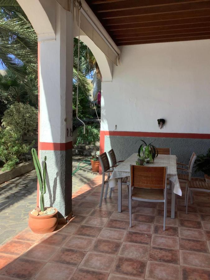 Cortijo De La Fuente Alloggio in famiglia Albunol