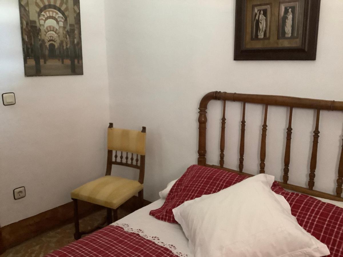 Cortijo De La Fuente Alloggio in famiglia *