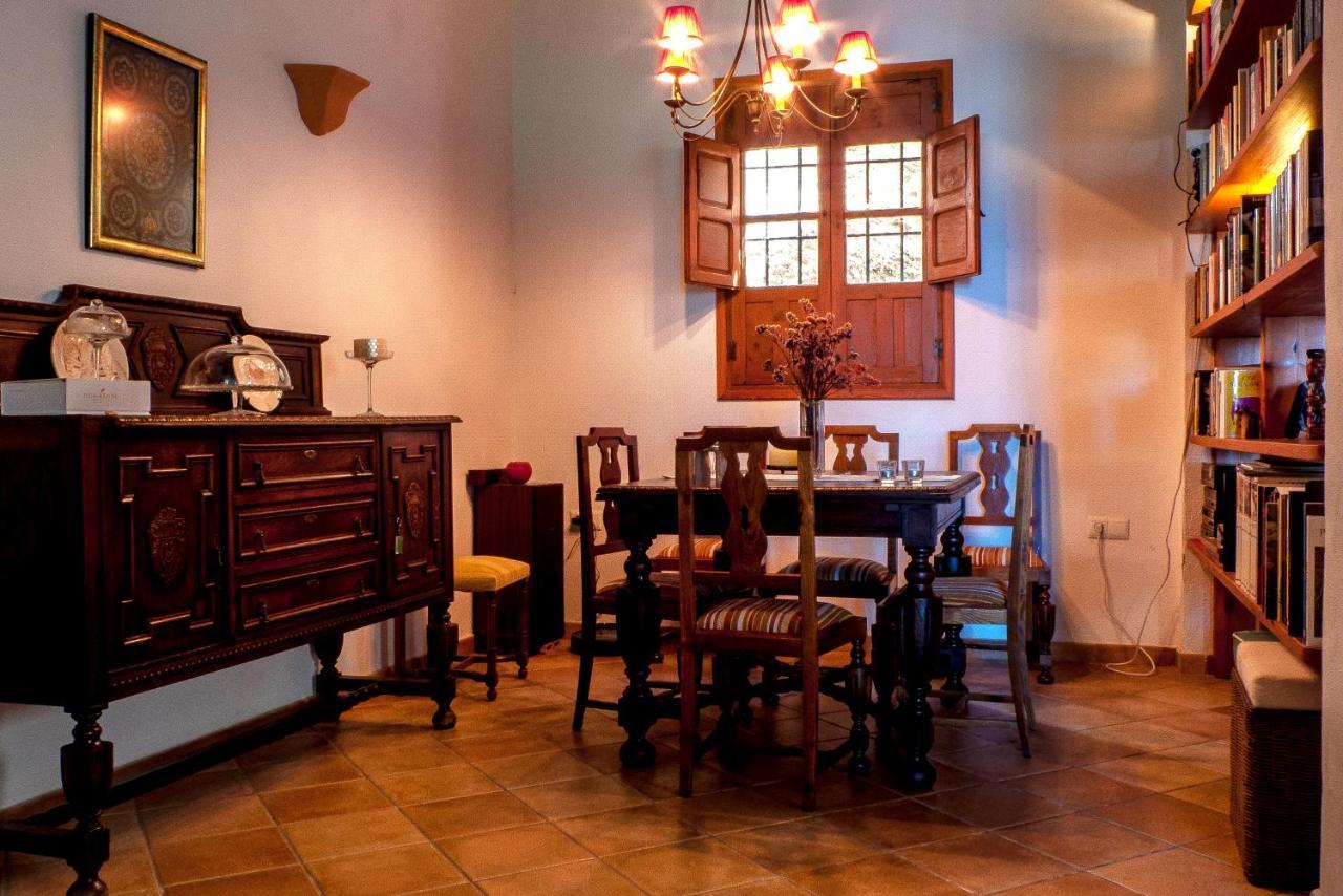 Cortijo De La Fuente Alloggio in famiglia Albunol